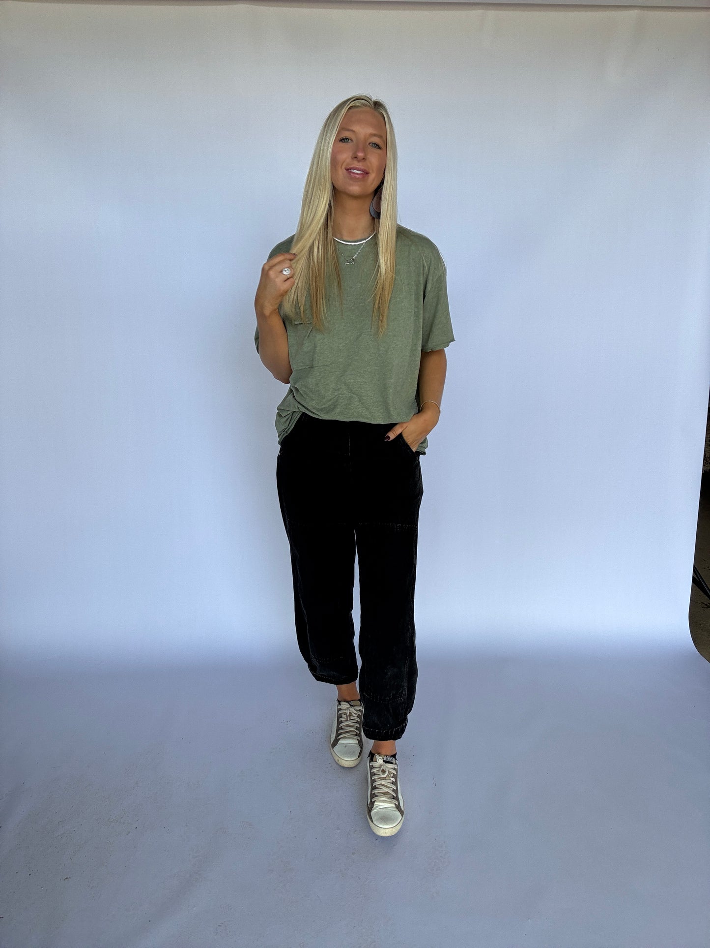 Oversized Boyfriend Basic Tee - Olive