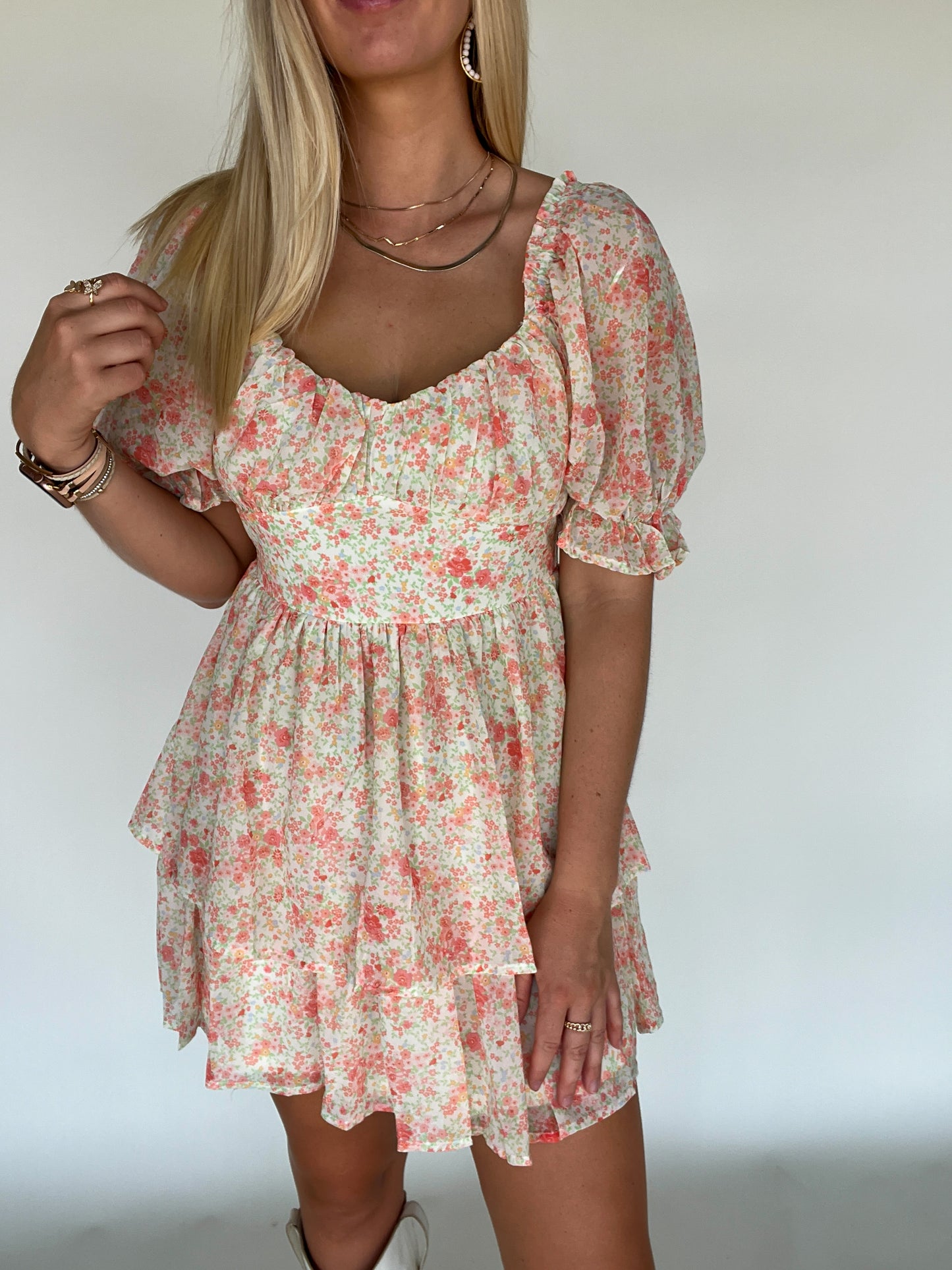 Sydney Floral Tiered Mini Dress - Ivory Peach