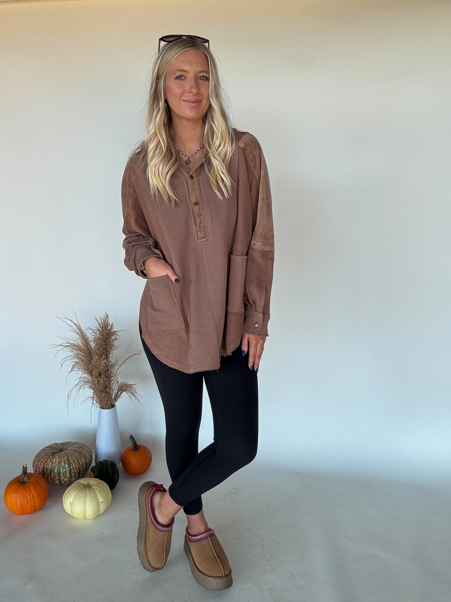 Corduroy Contrast Pullover - Brown