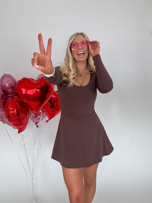 Savannah Scoop Neck Active Dress - Chocolate