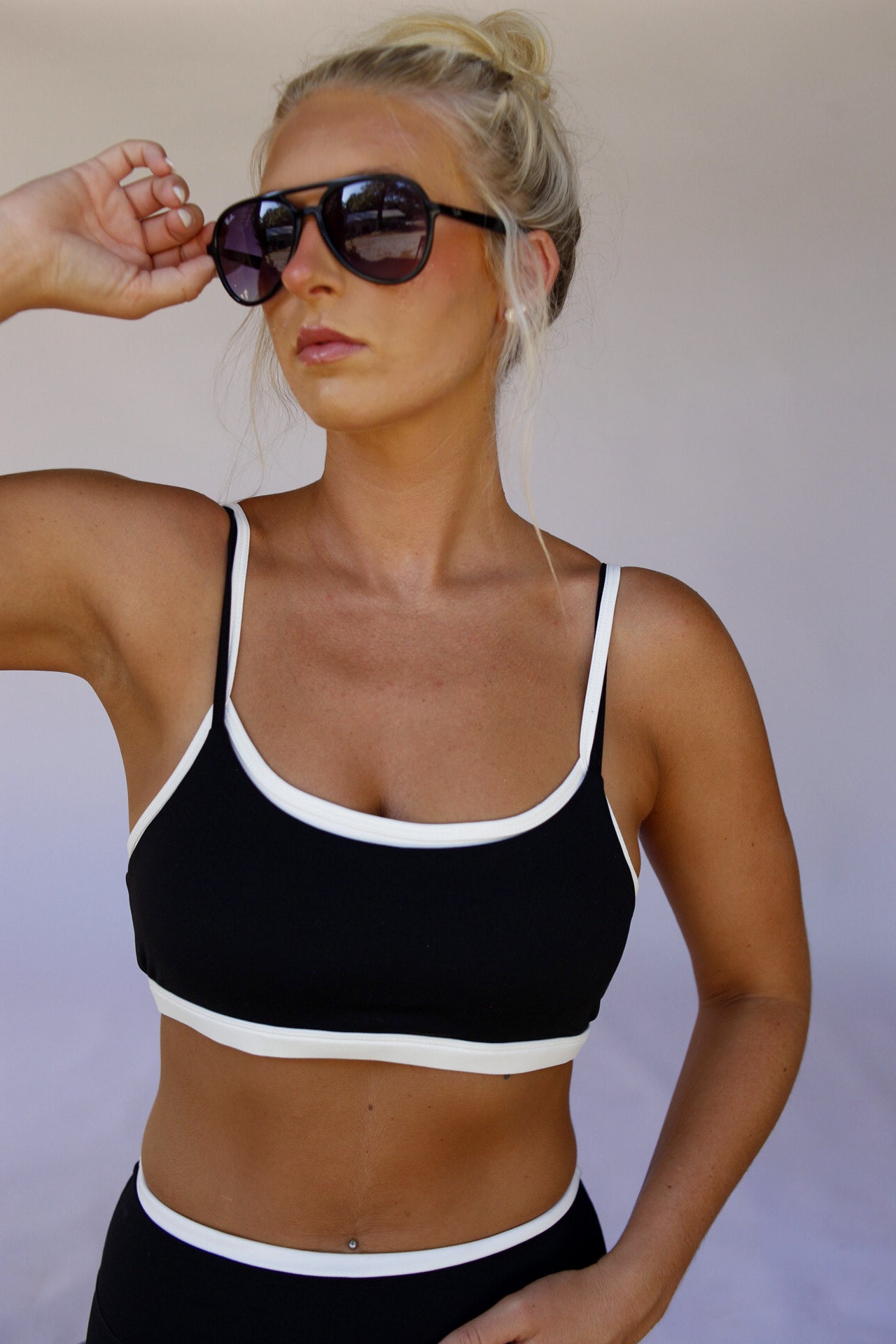 Double Layered Sports Bra - Black