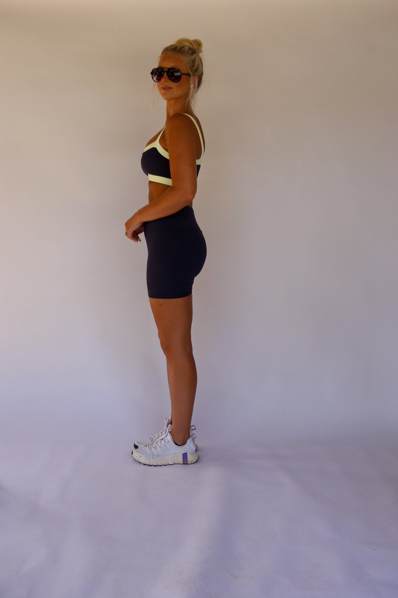 Colorpop Contrast Sports Bra - Navy