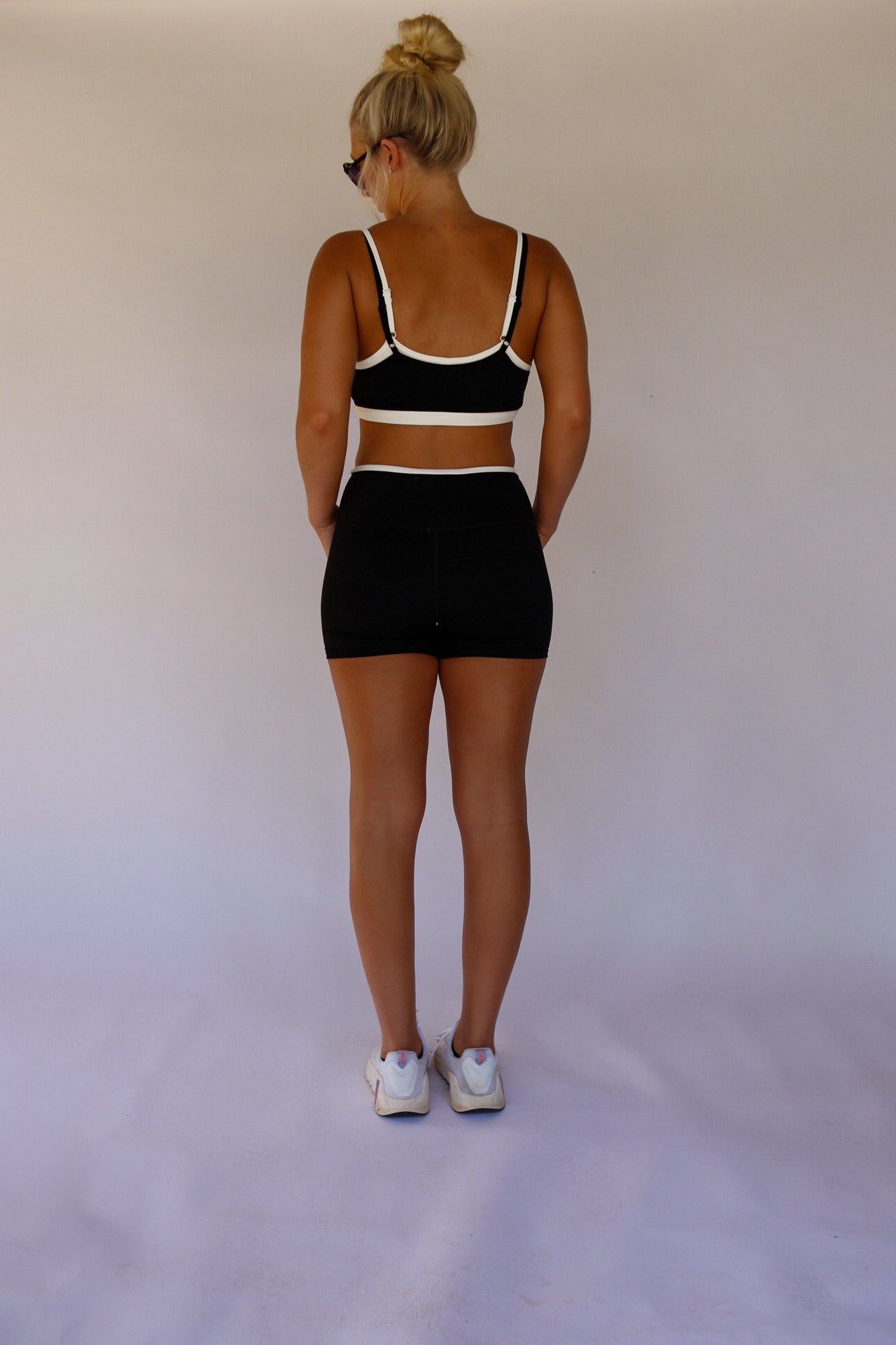 Double Layered Sports Bra - Black