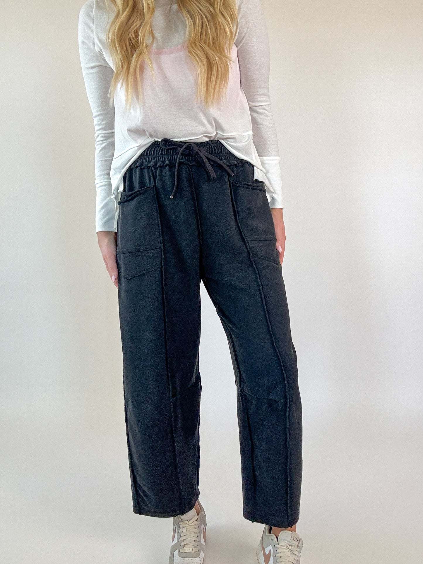 Polly Barrel Pants - Black