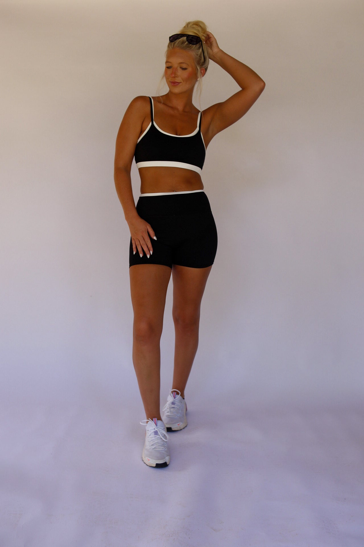 Double Layered Sports Bra - Black