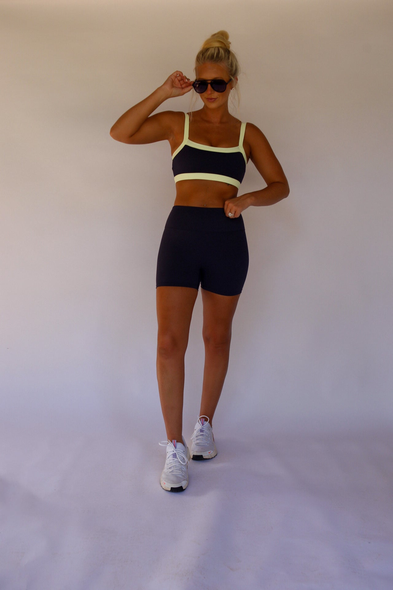 Colorpop Contrast Sports Bra - Navy