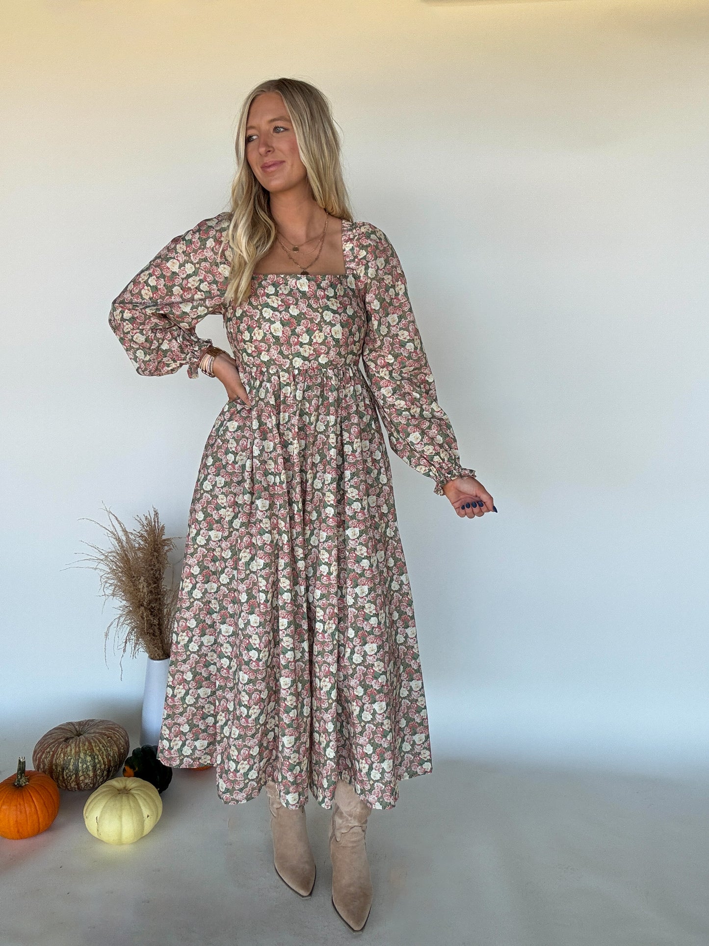 Bella Square Neck Floral Midi Dress