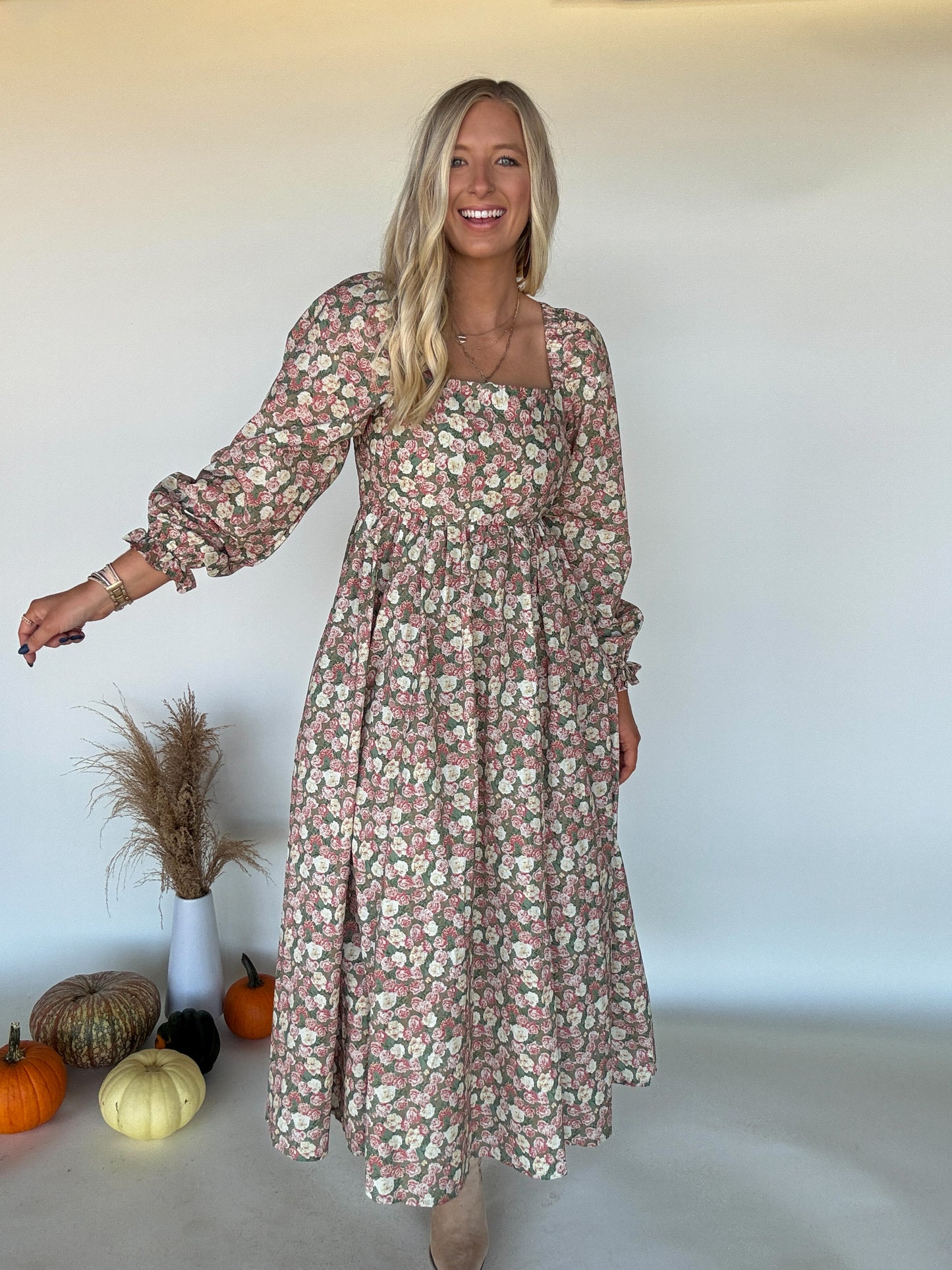Bella Square Neck Floral Midi Dress