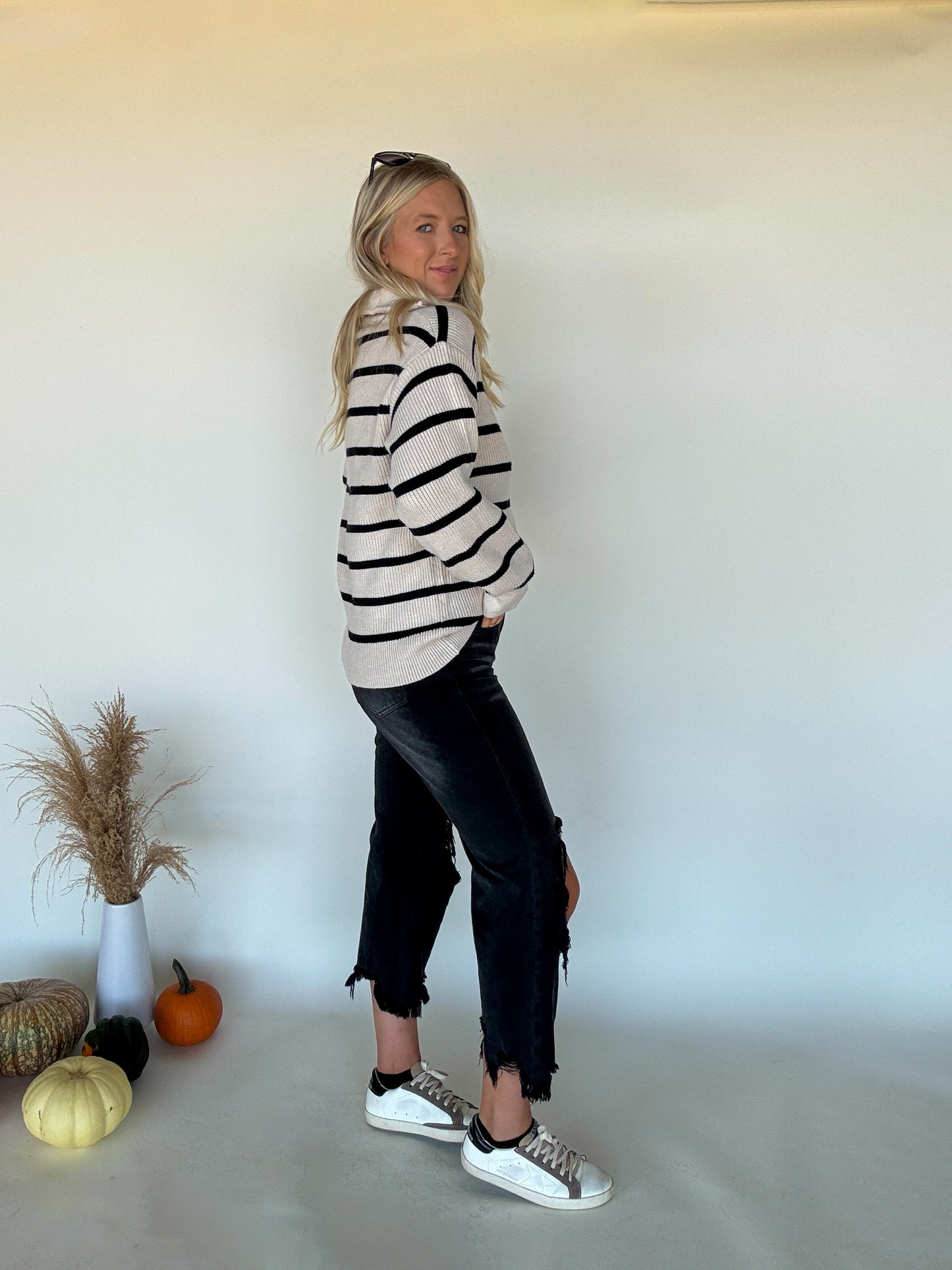 Ollie Striped Sweater - Creme/Black