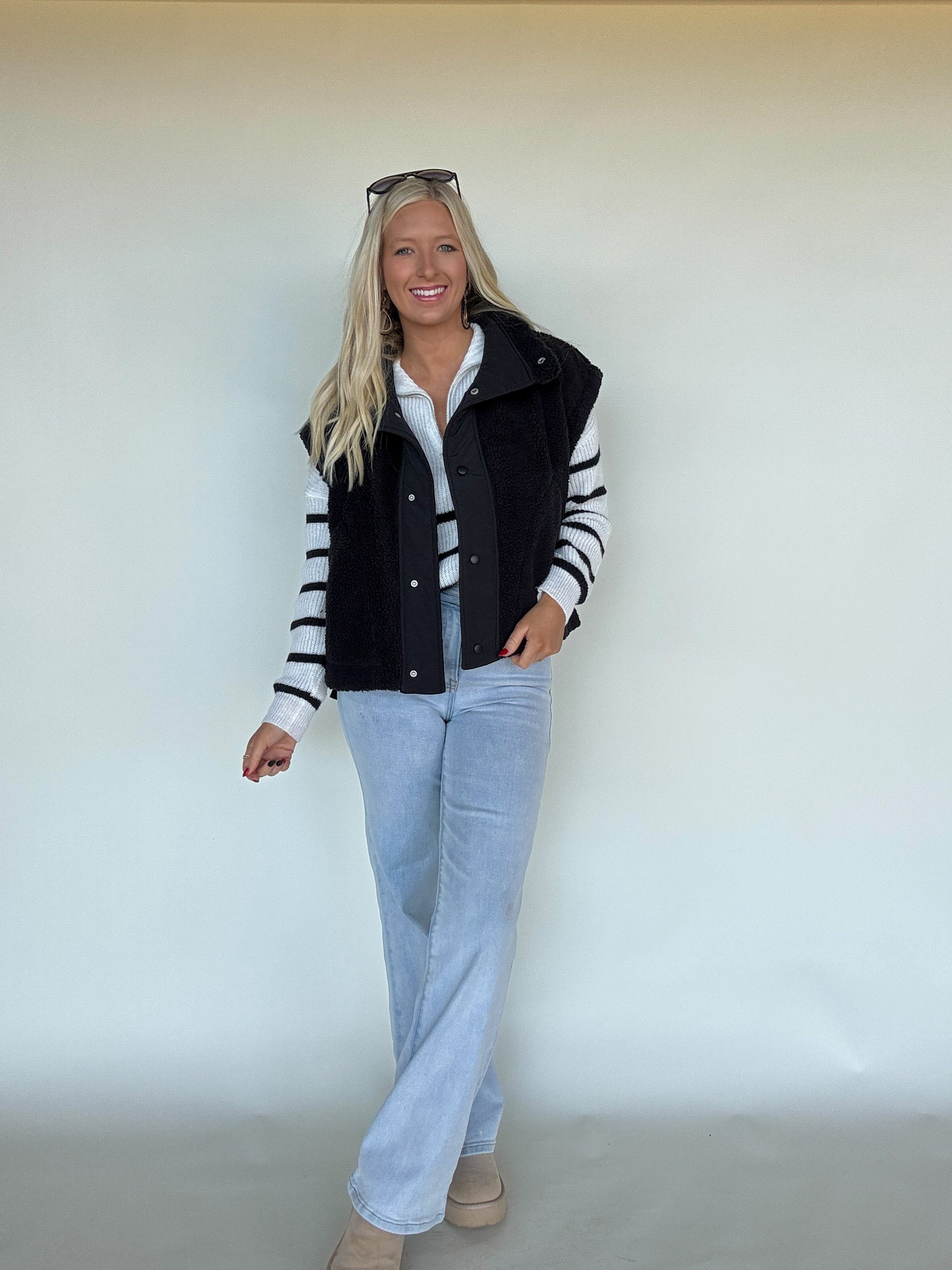Cozy Up Sherpa Vest - Black