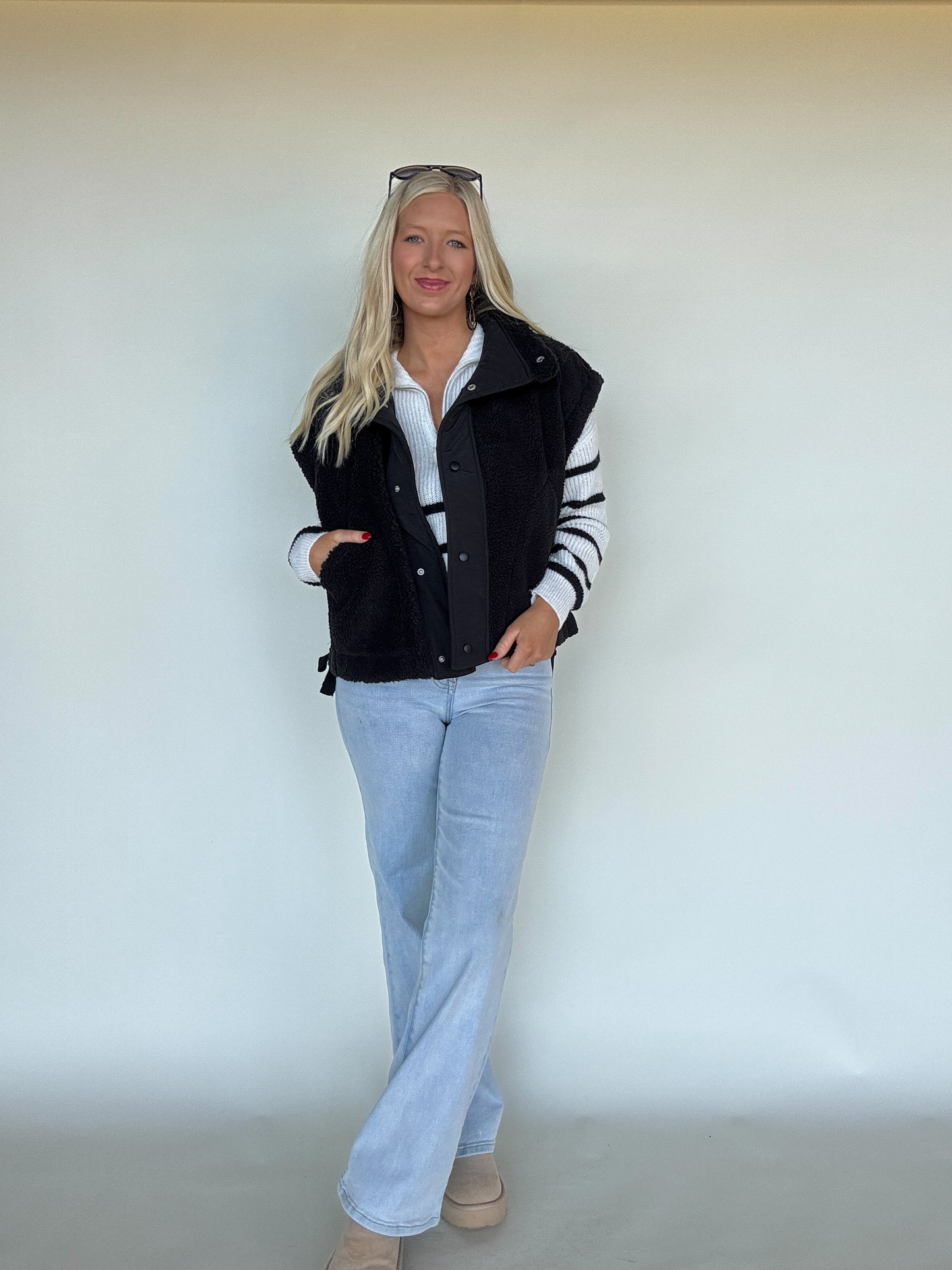 Cozy Up Sherpa Vest - Black