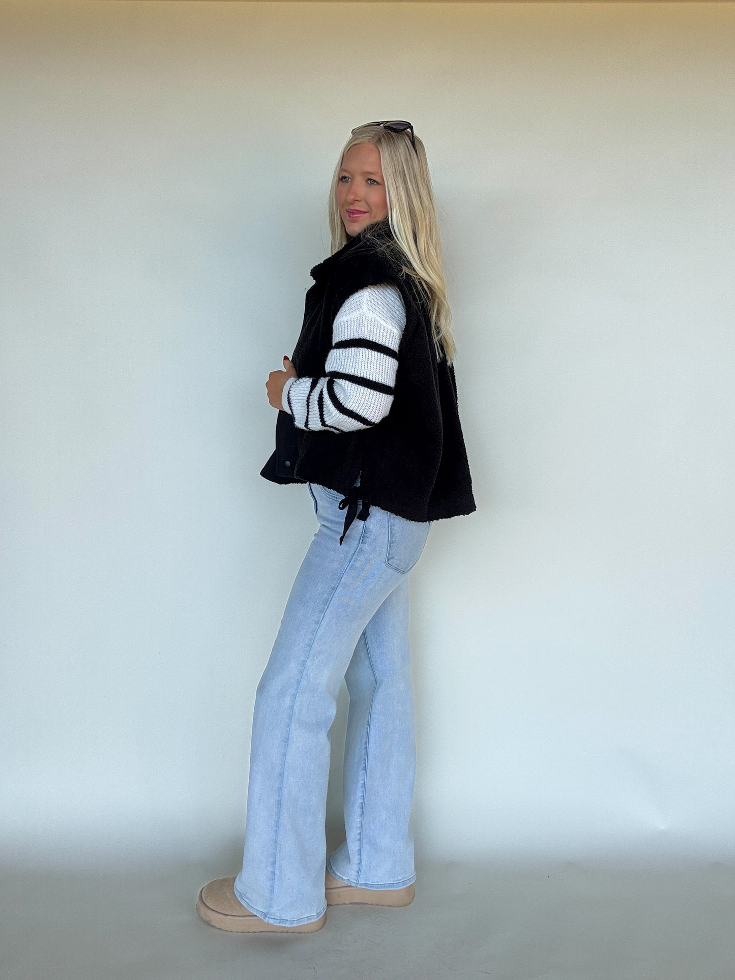 Cozy Up Sherpa Vest - Black