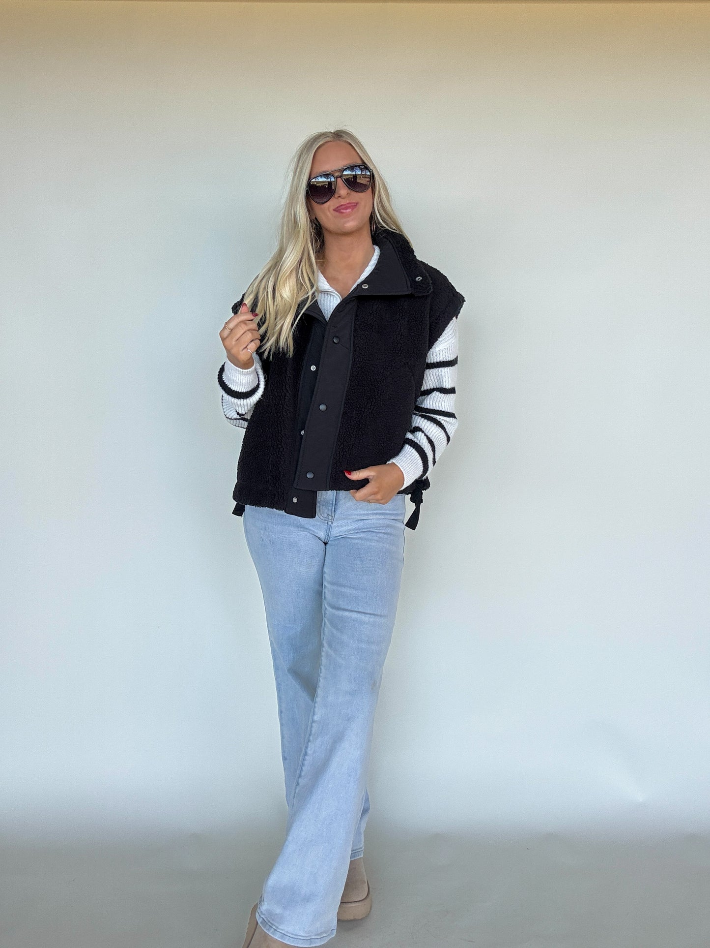 Cozy Up Sherpa Vest - Black
