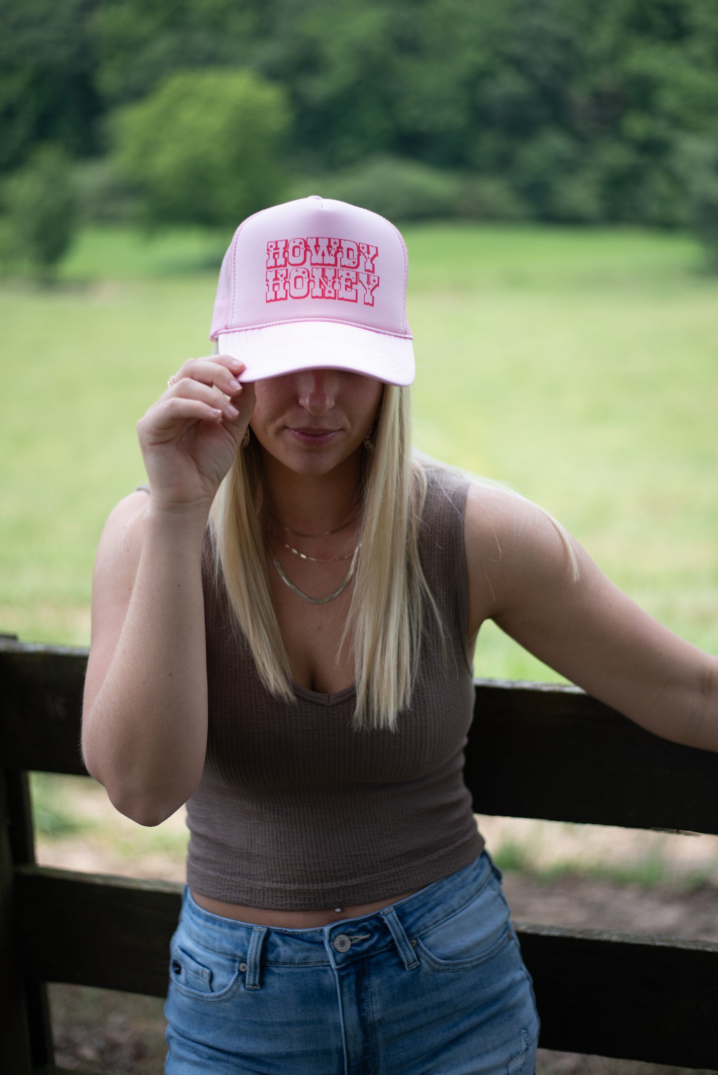 "Howdy Honey" Trucker Hat - Pink